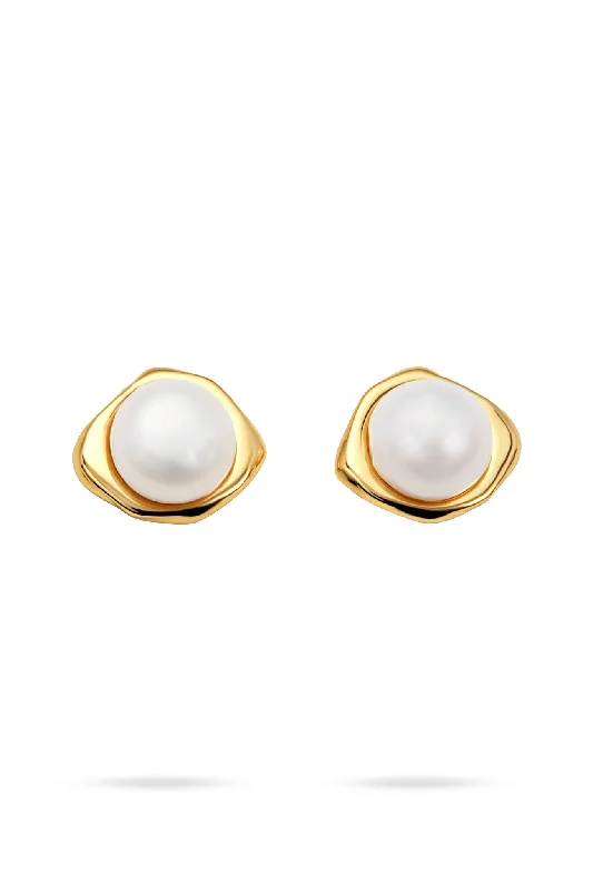 Vitality Pearl Stud Earring