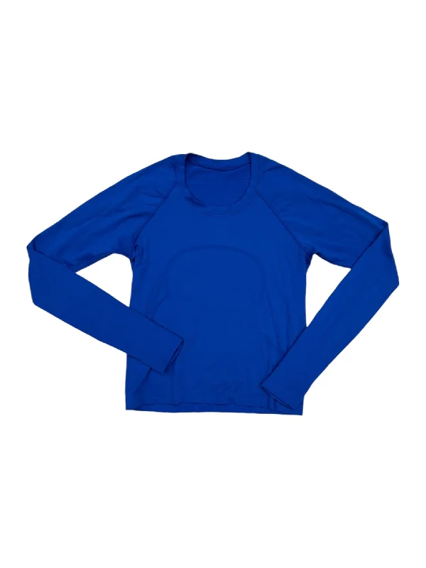 Athletic Top Long Sleeve Crewneck By Lululemon In Blue, Size: 6