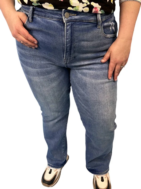 Mid Rise Straight Jeans In Medium Wash